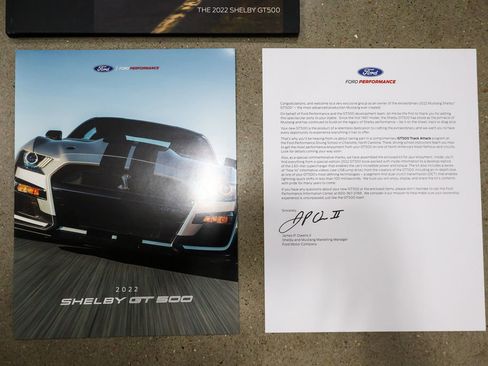 Used 2022 Ford Mustang Shelby GT500 w/ Carbon Fiber Track Pack RWD image 57
