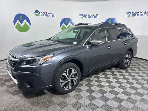 Used 2022 Subaru Outback Touring XT AWD/4WD image 3
