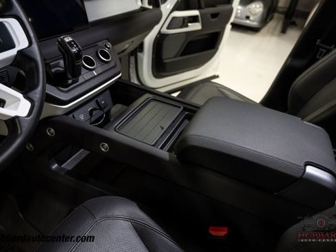 Used 2023 Land Rover Defender 110 S AWD/4WD image 18