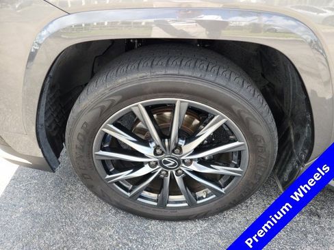 Used 2023 Lexus LX 600 F Sport image 7