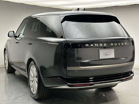 Certified 2025 Land Rover Range Rover SE AWD/4WD image 11