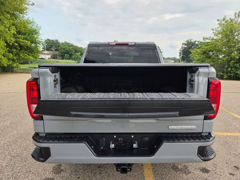 Used 2024 GMC Sierra 1500 Elevation AWD/4WD image 3