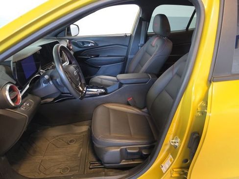 Used 2024 Chevrolet Trax RS w/ Driver Confidence Package FWD image 7