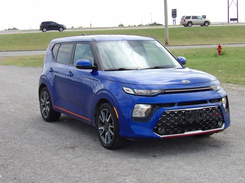 Used 2020 Kia Soul GT-Line FWD image 4