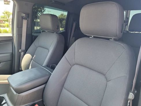 Used 2024 Chevrolet Colorado LT w/ LT Convenience Package RWD image 12