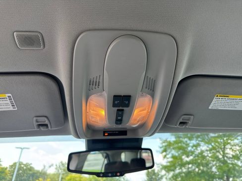 Used 2017 Chevrolet Equinox LS AWD/4WD image 24