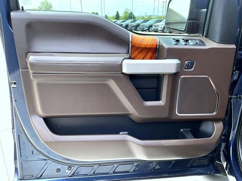 Used 2018 Ford F150 King Ranch w/ Equipment Group 601A Luxury AWD/4WD image 9