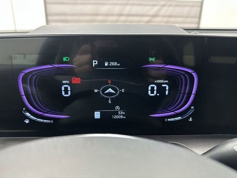 Used 2025 Kia Telluride S image 11