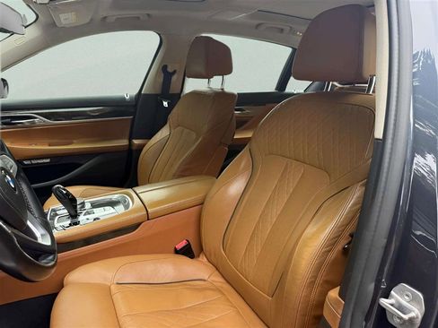 Used 2016 BMW 750i xDrive AWD/4WD image 9