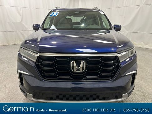 Used 2023 Honda Pilot Touring image 3