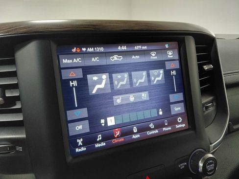 Used 2020 RAM 1500 Laramie image 40