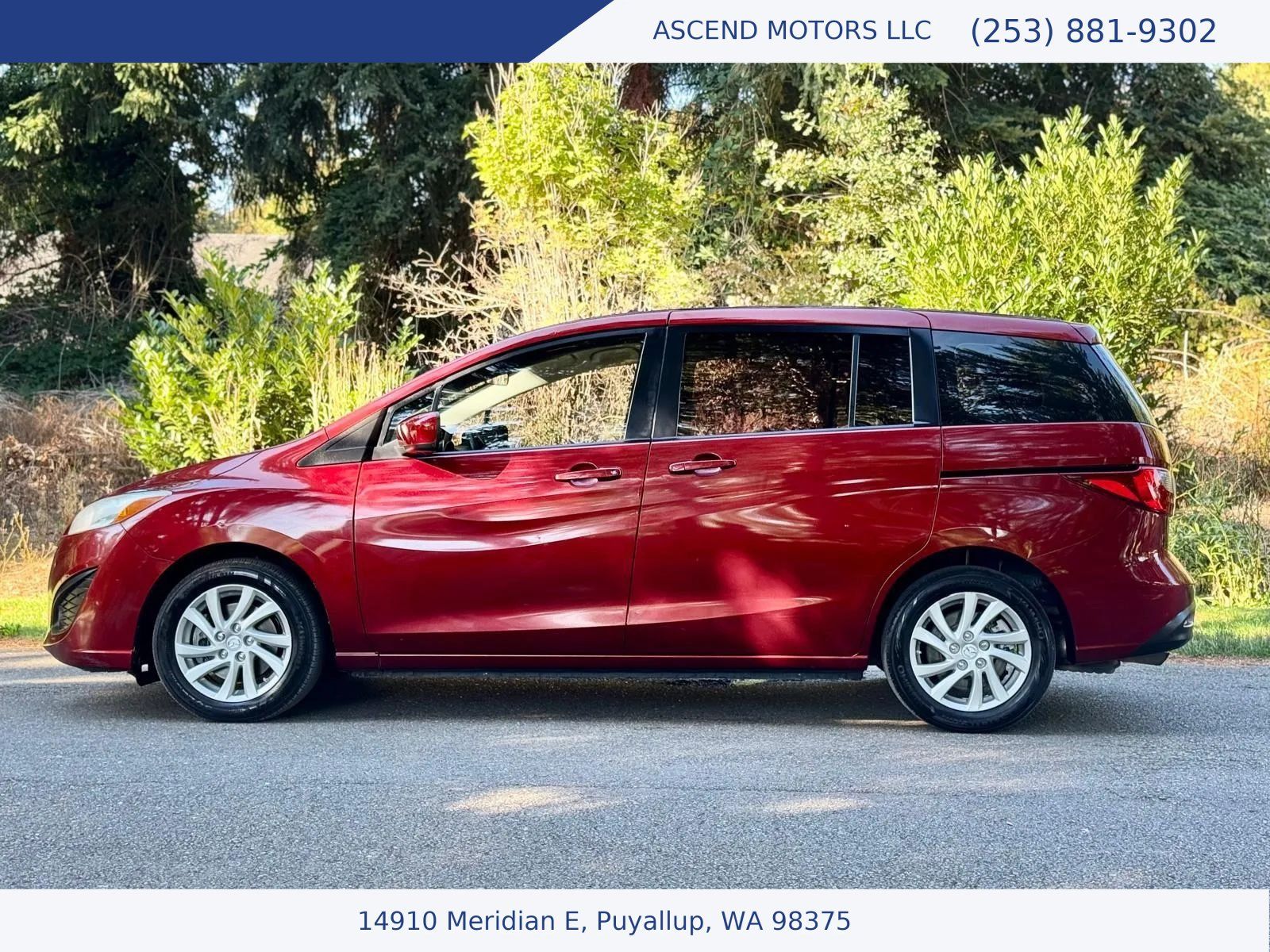 Used 2012 MAZDA MAZDA5 Sport FWD image 2