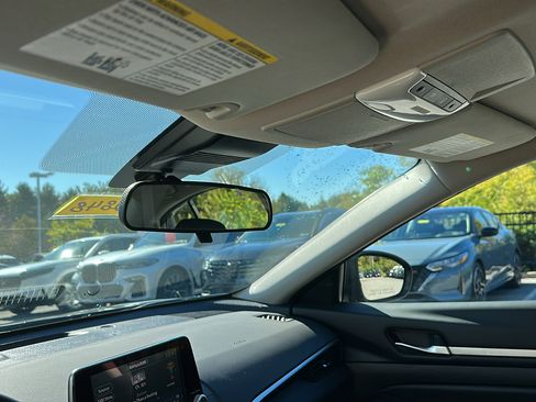 Certified 2022 Nissan Altima 2.5 SV image 23