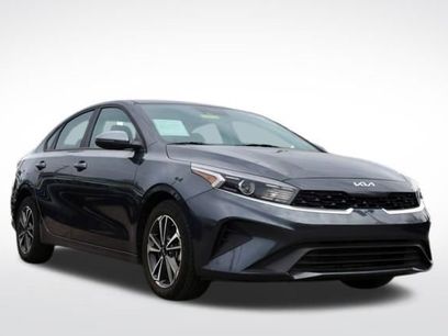 Used 2023 Kia Forte LXS w/ LXS Technology Package