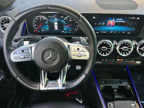 Used 2021 Mercedes-Benz GLB 35 AMG 4MATIC image 28