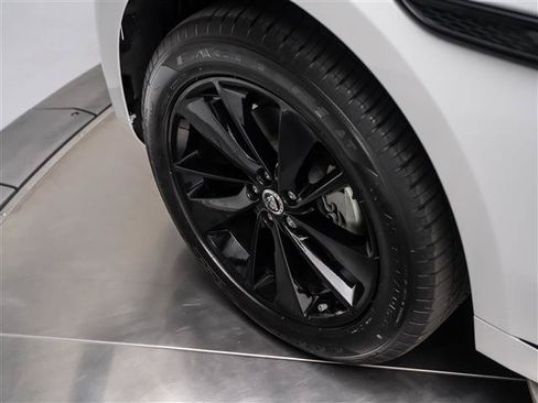 New 2025 Jaguar F-PACE R-Dynamic S AWD/4WD image 13