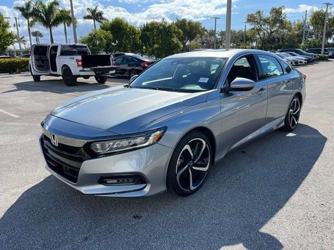 Used 2018 Honda Accord Sport image 2