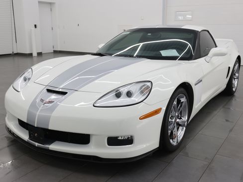 Used 2013 Chevrolet Corvette Grand Sport w/ 4LT Preferred Equipment Group RWD image 7