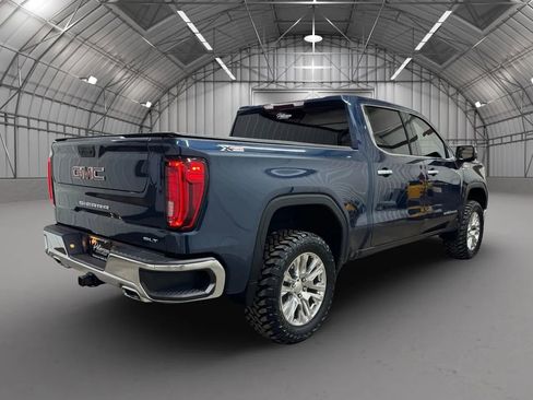 Used 2022 GMC Sierra 1500 SLT image 7