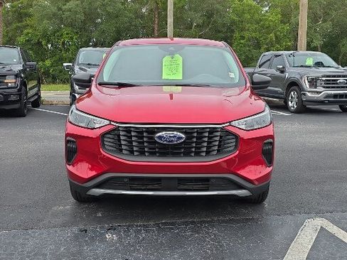Certified 2025 Ford Escape Active FWD image 8