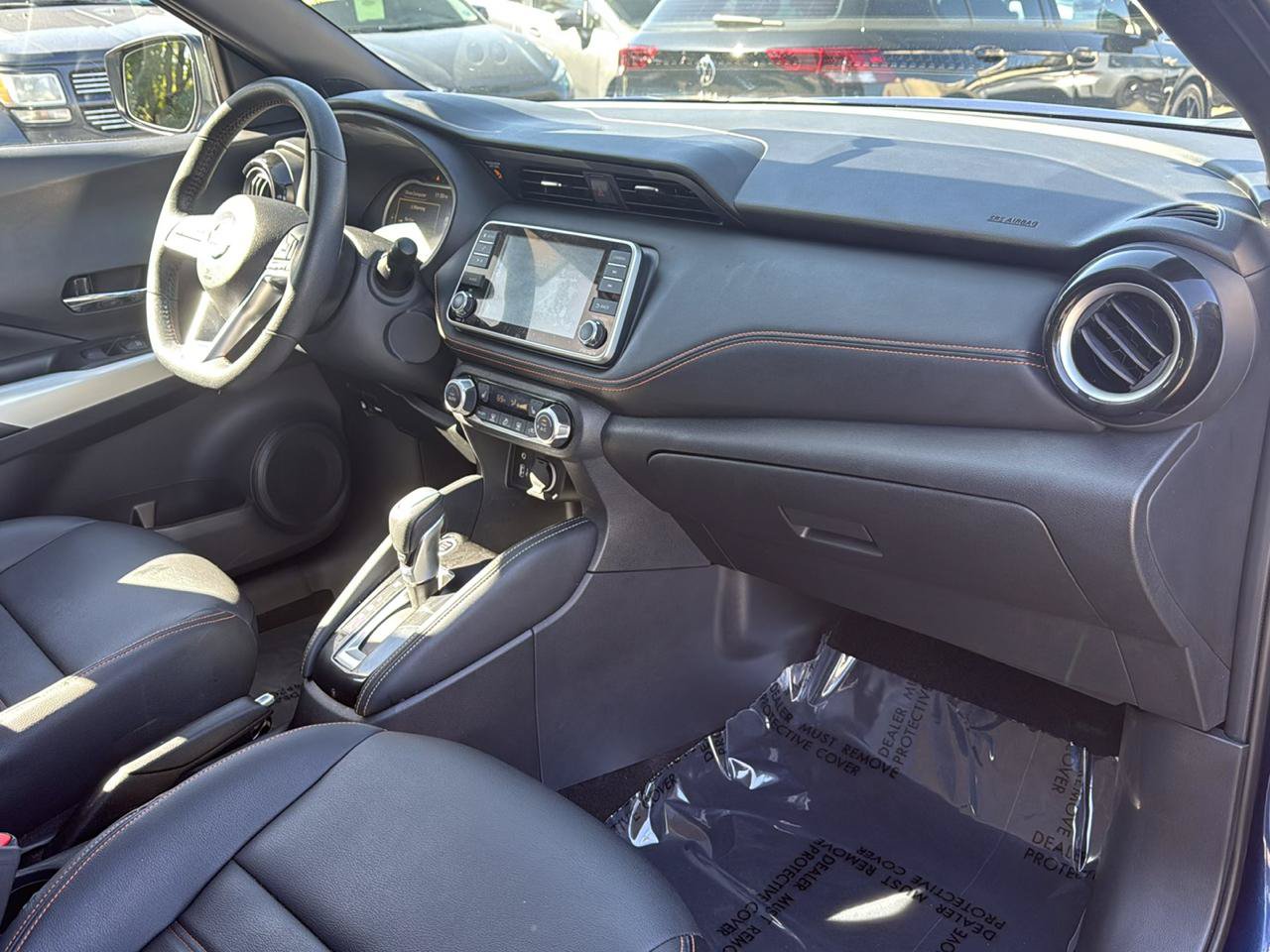 Used 2019 Nissan Kicks SR w/ SR Premium Package FWD image 12