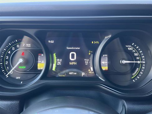 Used 2024 Jeep Wrangler High Altitude image 14