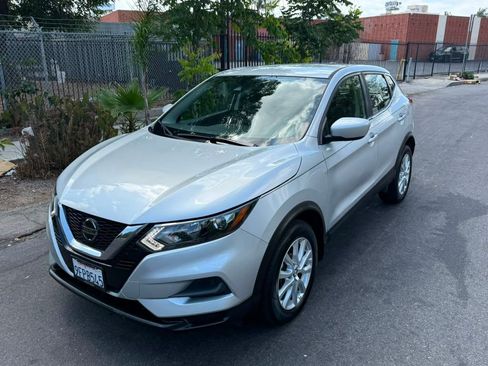 Used 2022 Nissan Rogue Sport S FWD image 3