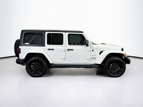 Used 2023 Jeep Wrangler Unlimited Sahara image 4