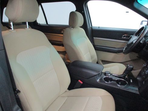 Used 2016 Ford Explorer 4WD image 15