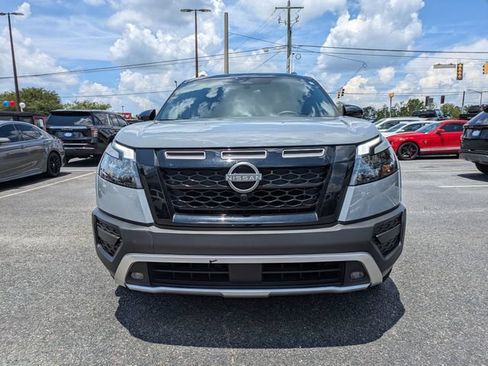 Used 2025 Nissan Pathfinder Rock Creek AWD/4WD image 9
