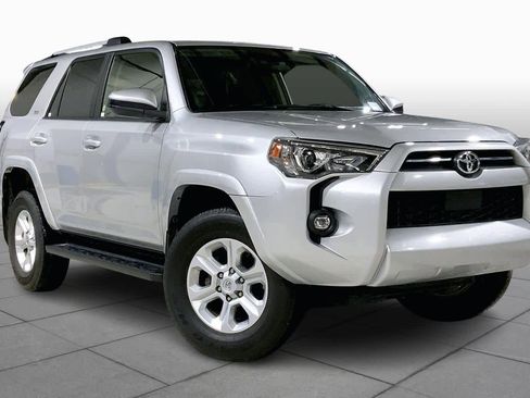 Used 2024 Toyota 4Runner SR5 image 3