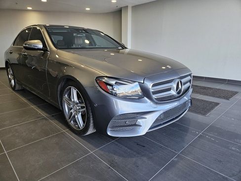 Used 2017 Mercedes-Benz E 300 image 3
