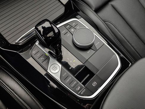 Used 2024 BMW X4 xDrive30i image 17