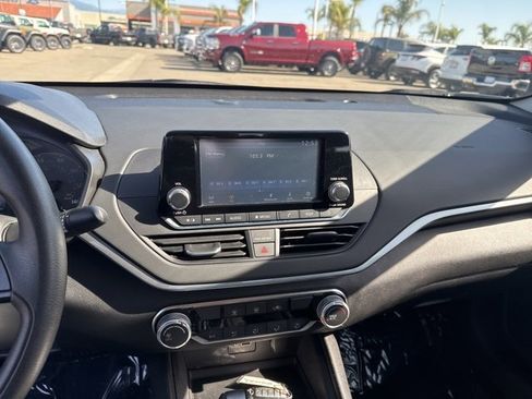 Used 2024 Nissan Altima 2.5 S image 16