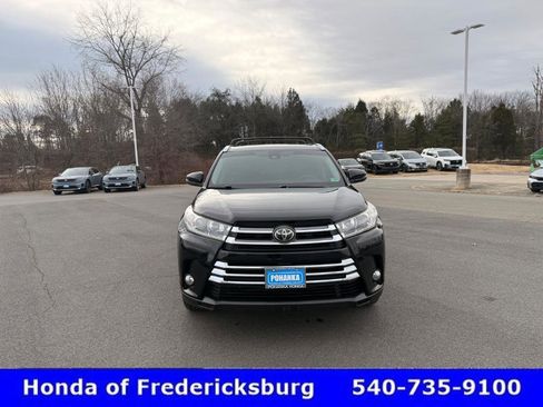 Used 2017 Toyota Highlander Limited image 9