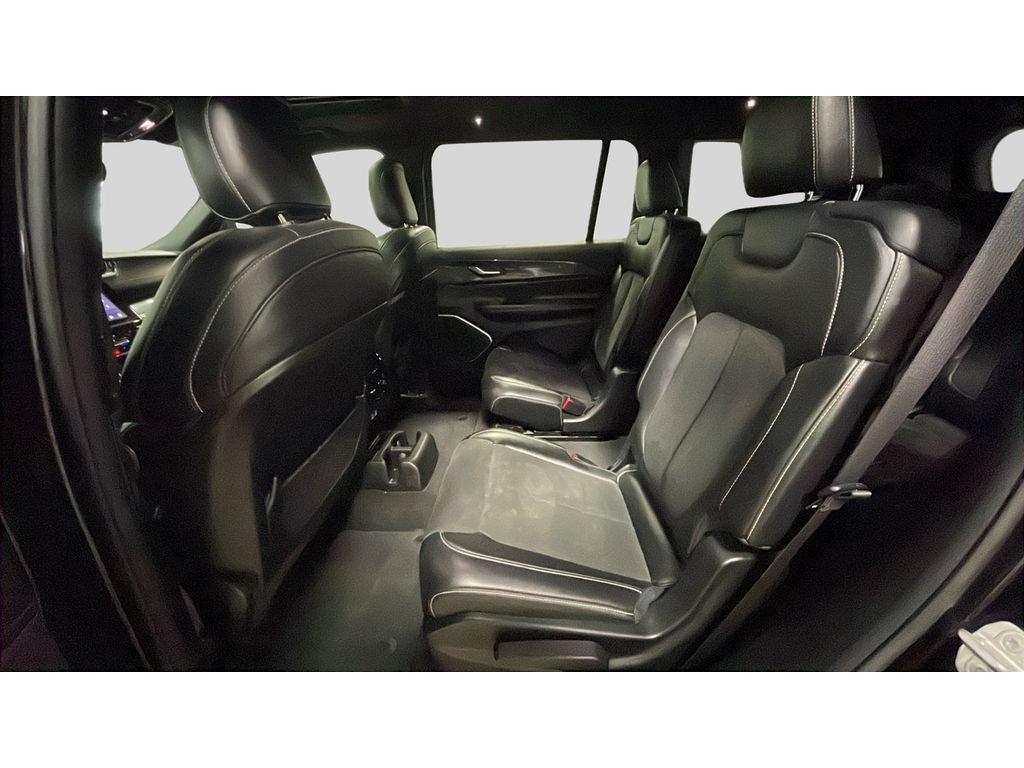 Used 2021 Jeep Grand Cherokee L Laredo AWD/4WD image 16