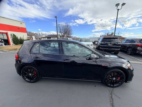 Used 2021 Volkswagen GTI SE FWD image 3