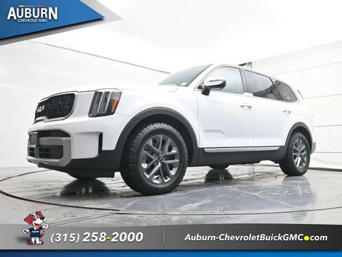 Used 2024 Kia Telluride LX image 18