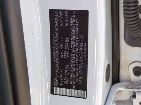 Used 2023 Hyundai Elantra SEL image 27