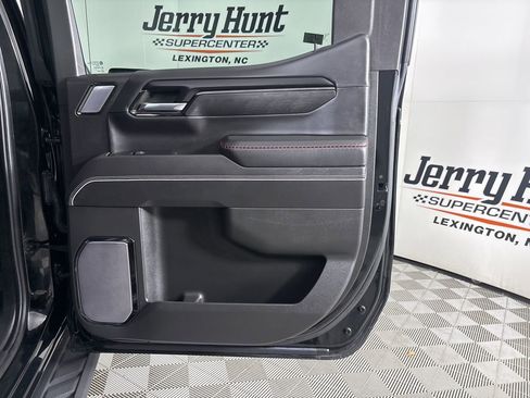 Used 2023 GMC Sierra 1500 AT4X image 26