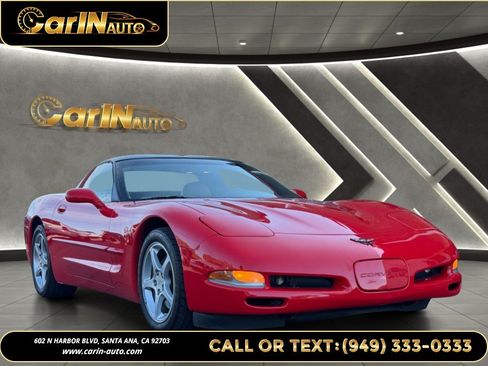 Used 2001 Chevrolet Corvette Coupe w/ Preferred Equipment Group1 RWD image 5