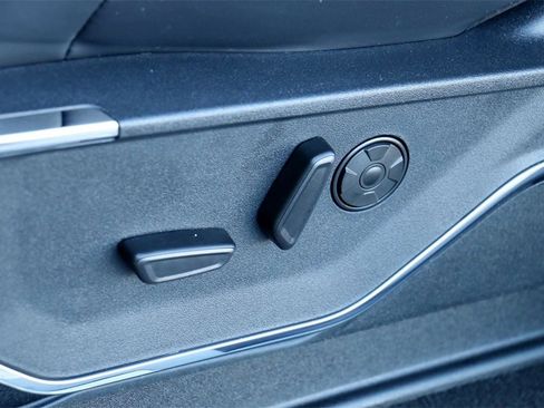 New 2025 Ford F250 Platinum image 25