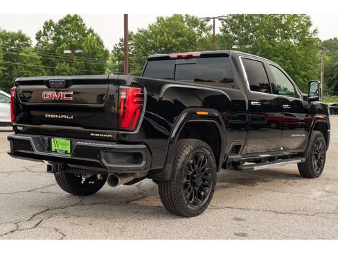New 2026 GMC Sierra 2500 Denali w/ Denali Reserve Package AWD/4WD image 8