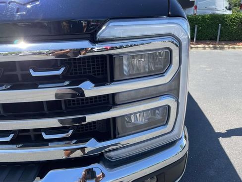 Used 2023 Ford F250 Lariat w/ Lariat Ultimate Package AWD/4WD image 43