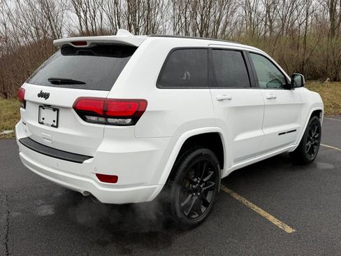 Used 2021 Jeep Grand Cherokee Laredo X image 20