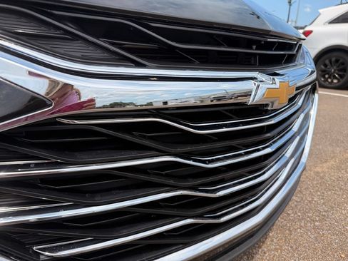 Used 2021 Chevrolet Malibu LT FWD image 11