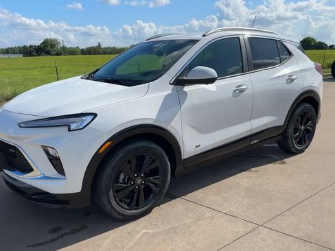 New 2026 Buick Encore GX Sport Touring w/ Advanced Technology Package FWD image 5