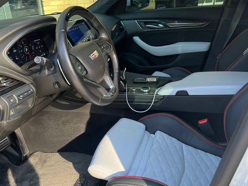 Used 2024 Cadillac CT5 V Blackwing w/ Super Cruise 2 Package RWD image 2