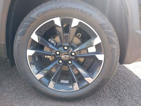 New 2025 Chevrolet Equinox RS image 9