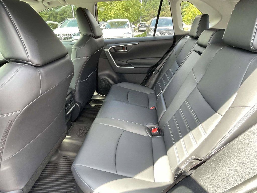 Used 2025 Toyota RAV4 XLE Premium w/ Weather Package AWD/4WD image 19